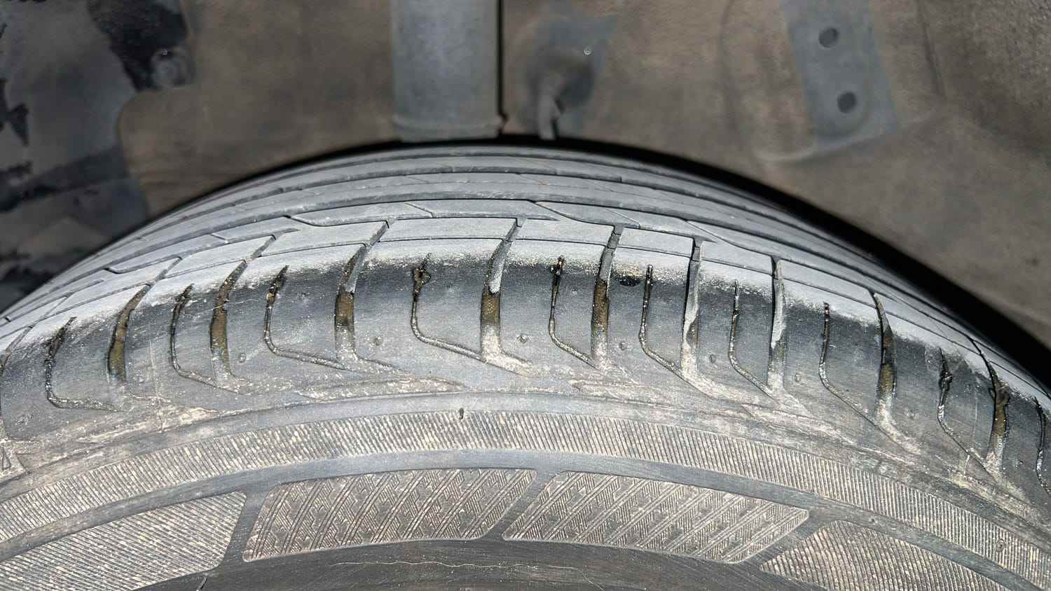Used 2023 Tata Nexon XZ Plus LUXS Diesel Diesel Manual tyres RIGHT REAR TYRE TREAD VIEW