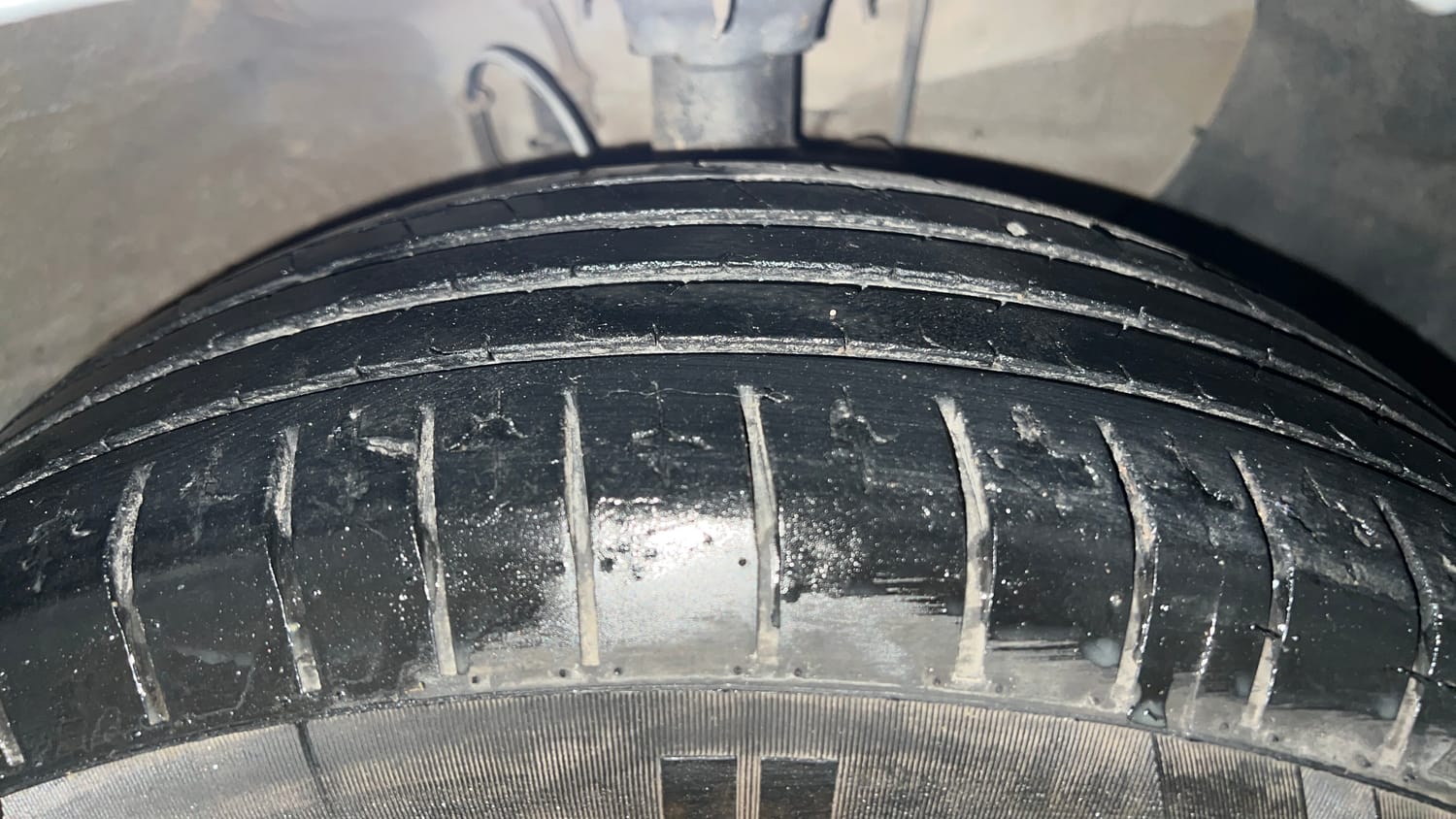 Used 2015 Hyundai Elite i20 Magna 1.2 Petrol Manual tyres RIGHT FRONT TYRE TREAD VIEW