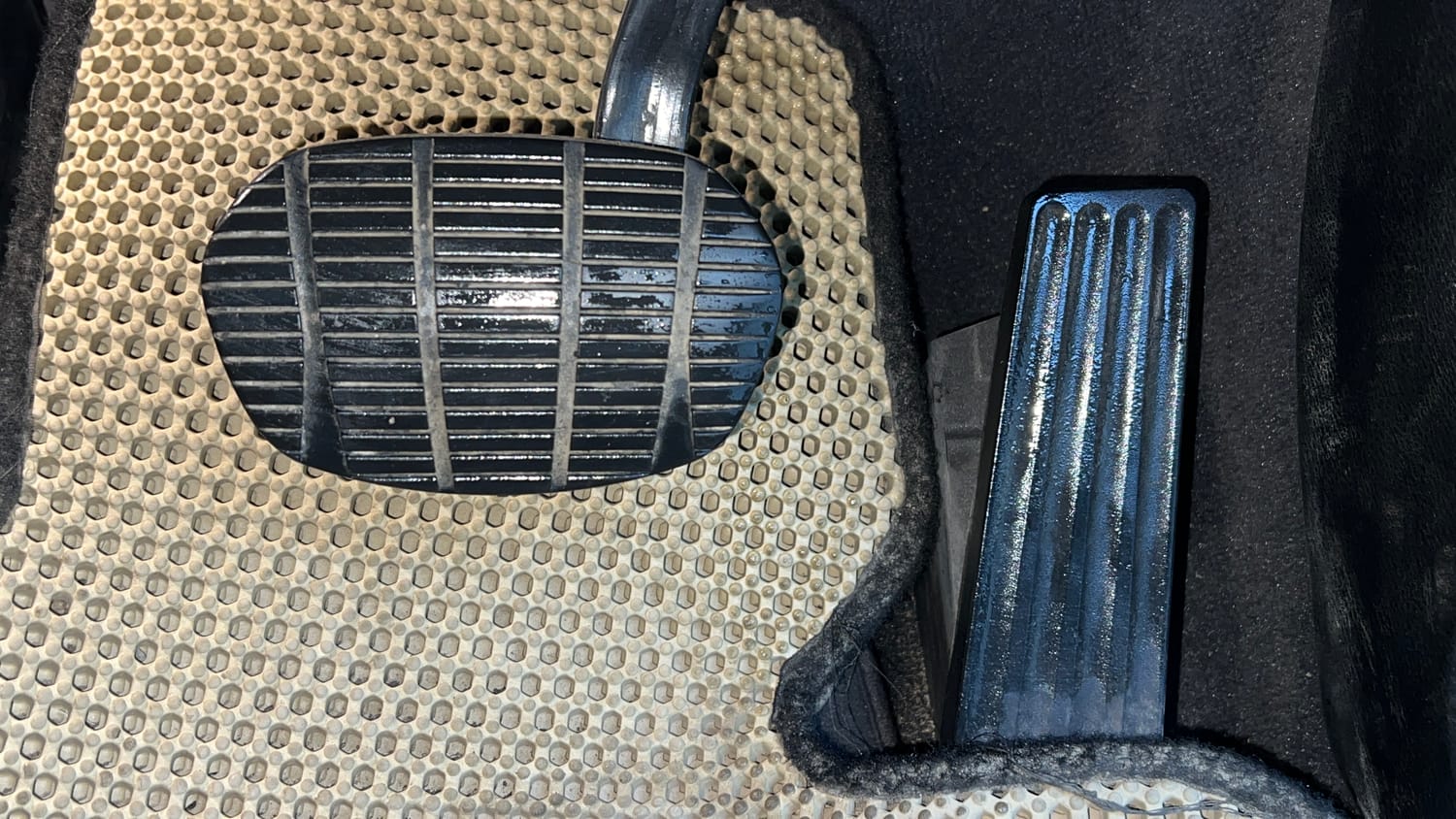 Used 2019 BMW X1 sDrive20d xLine Diesel Automatic interior PEDALS VIEW