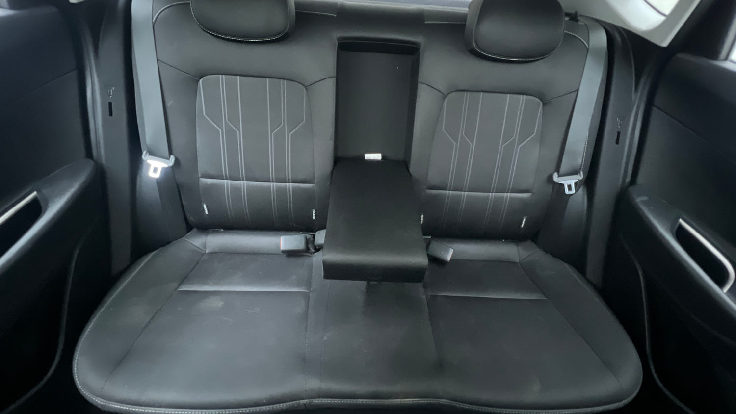 Used 2023 Hyundai i20 Asta (O) 1.2 MT Petrol Manual interior REAR SEAT CONDITION VIEW
