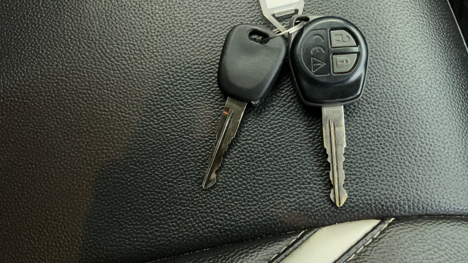 Used 2018 Maruti Suzuki Baleno Delta 1.2 Petrol Manual extra CAR KEY VIEW