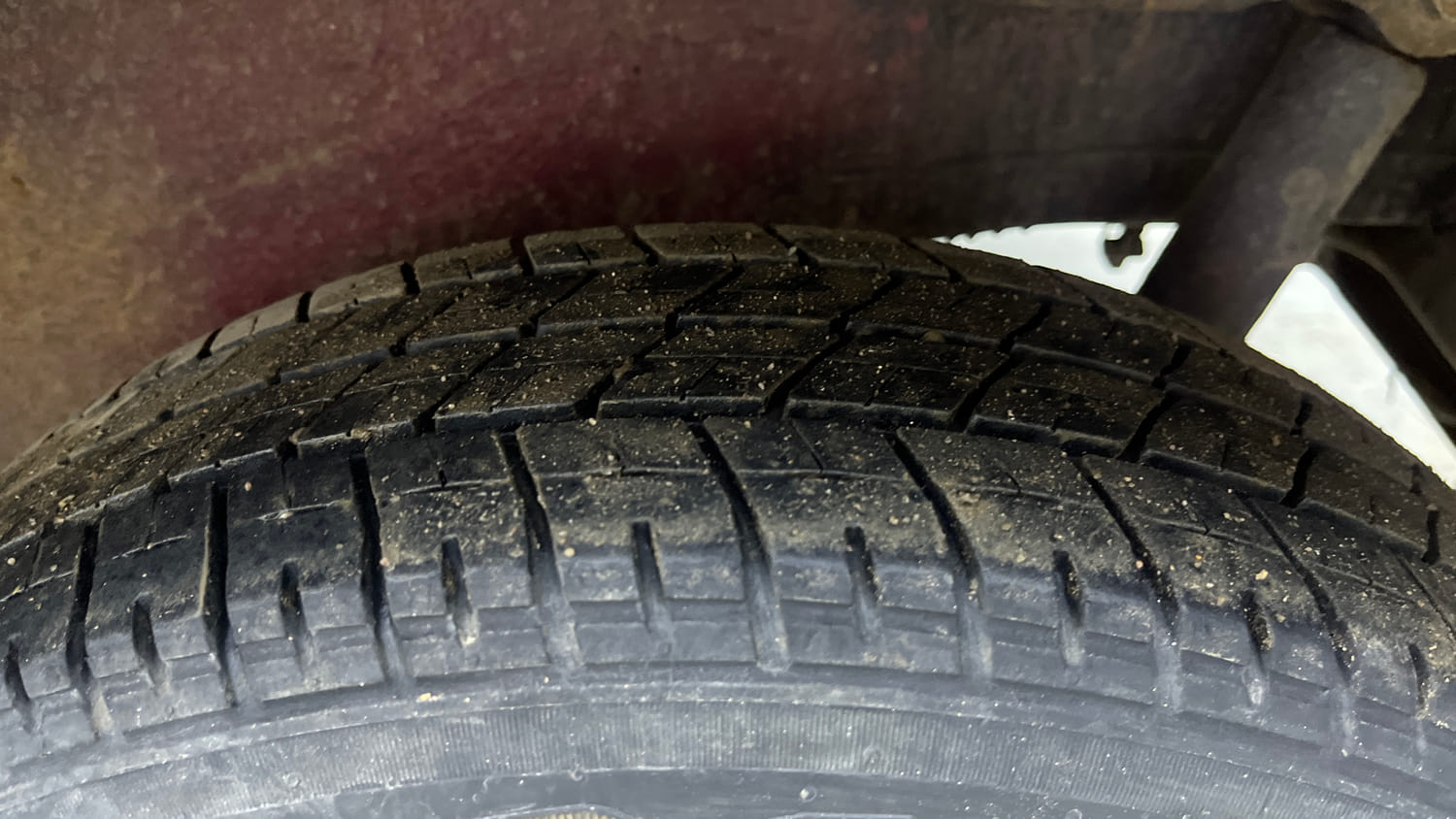 Used 2017 Maruti Suzuki Wagon R VXI+ Petrol Manual tyres LEFT REAR TYRE TREAD VIEW