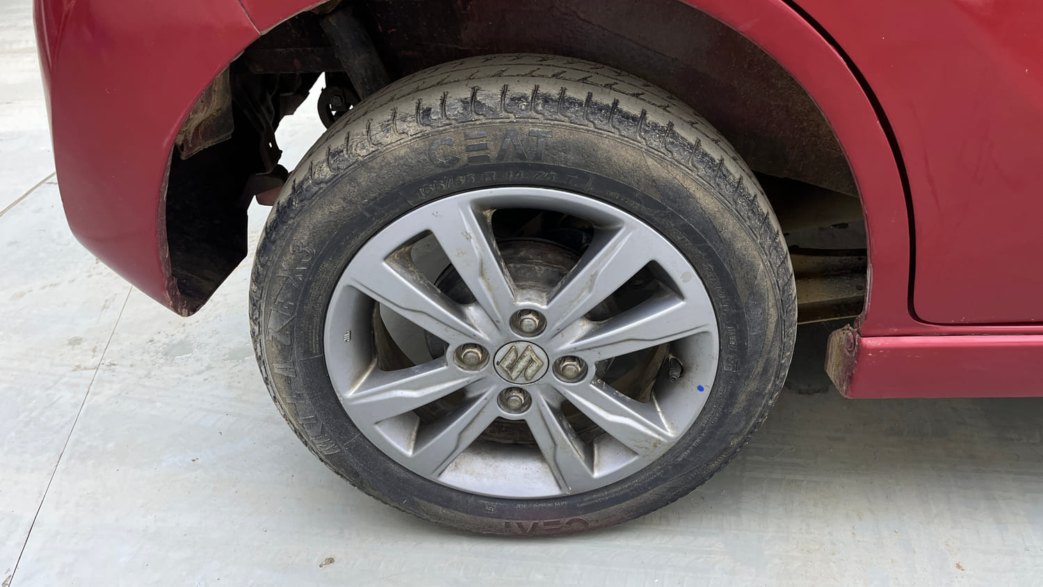 Used 2017 Maruti Suzuki Wagon R VXI+ Petrol Manual tyres RIGHT REAR TYRE RIM VIEW