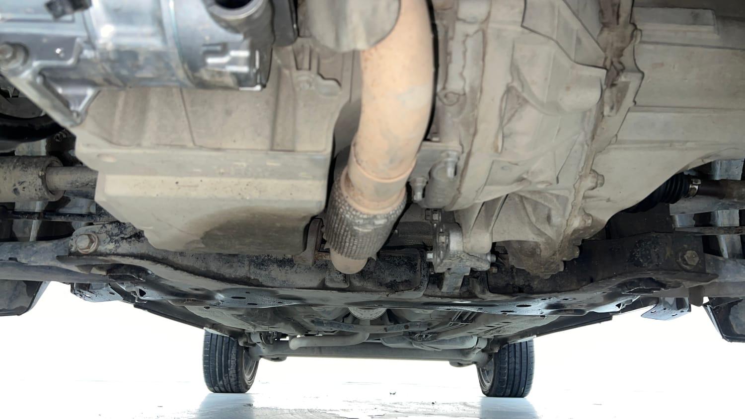 Used 2018 Ford EcoSport S Petrol Petrol Manual extra FRONT LEFT UNDERBODY VIEW