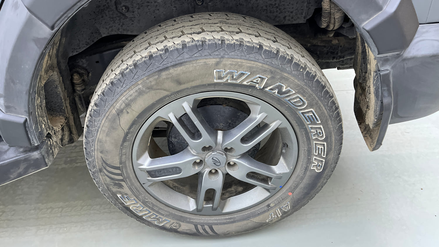 Used 2022 mahindra Thar LX Hard Top Diesel MT 4WD Diesel Manual tyres LEFT REAR TYRE RIM VIEW