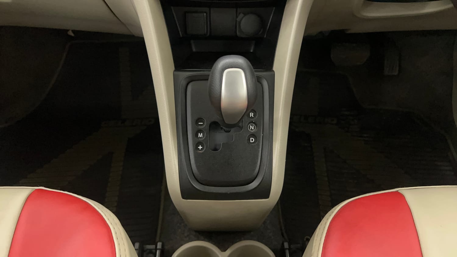 Used 2019 Maruti Suzuki Celerio ZXi (O) AMT Petrol Automatic interior GEAR  KNOB VIEW