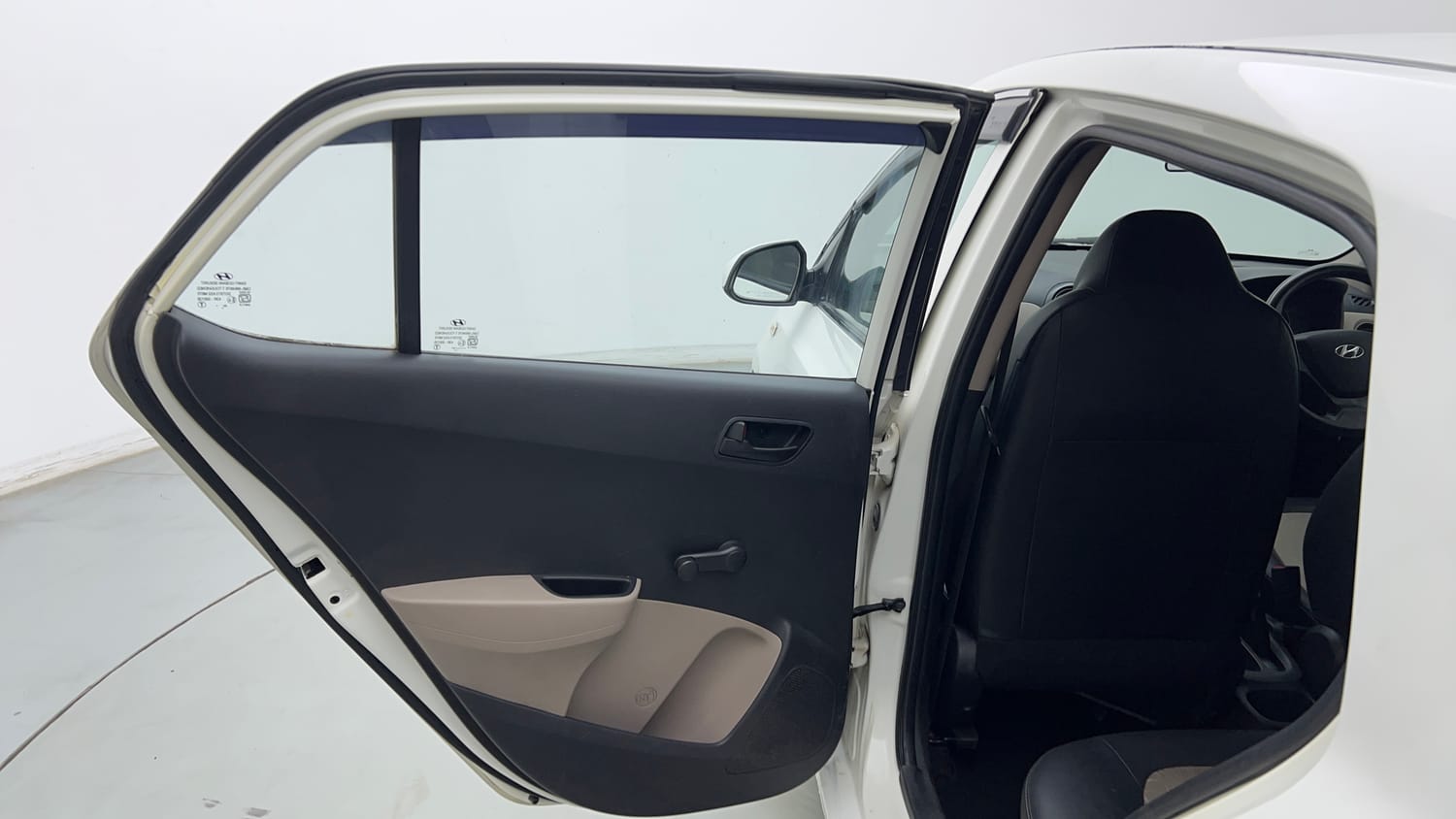 Used 2015 Hyundai Grand i10 Era 1.2 Kappa VTVT Petrol Manual interior LEFT REAR DOOR OPEN VIEW