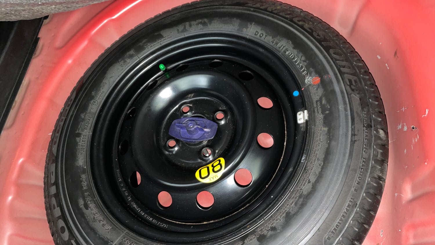 Used 2018 Maruti Suzuki Swift ZXi AMT Petrol Automatic tyres SPARE TYRE VIEW