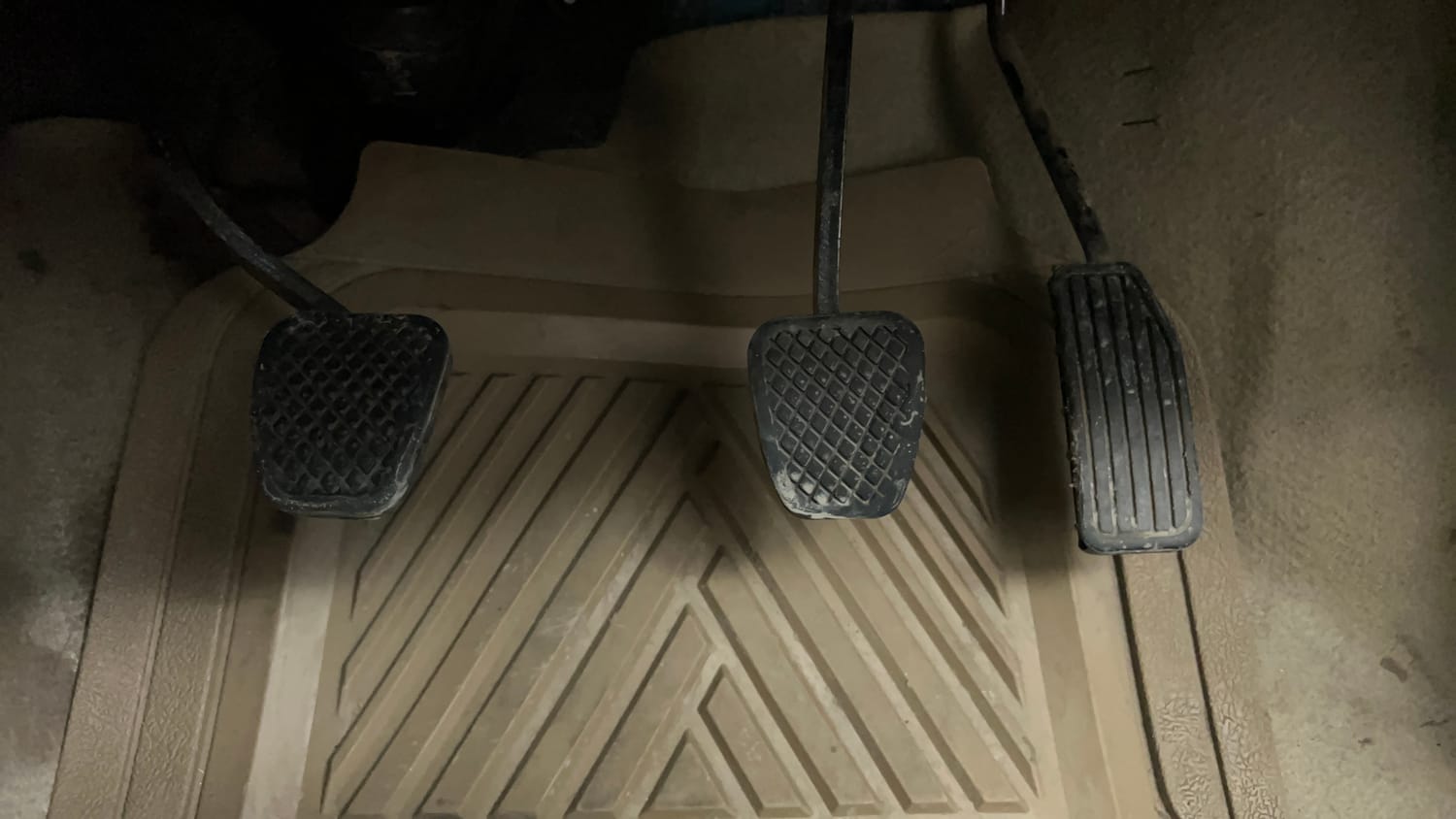 Used 2016 Honda Brio VX MT Petrol Manual interior PEDALS VIEW