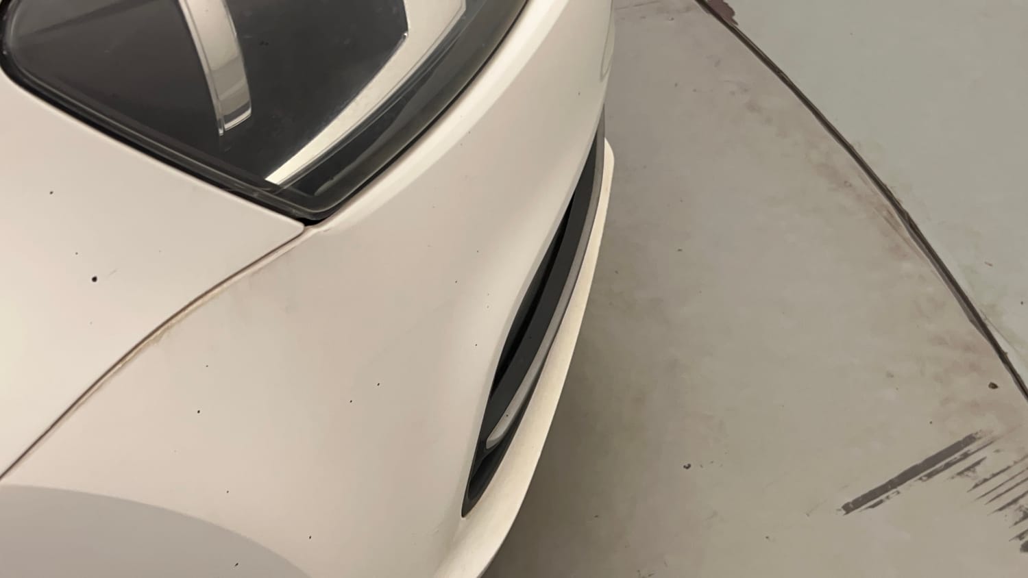 Used 2017 Volkswagen Polo Highline1.2L (P) Petrol Manual dents MINOR SCRATCH