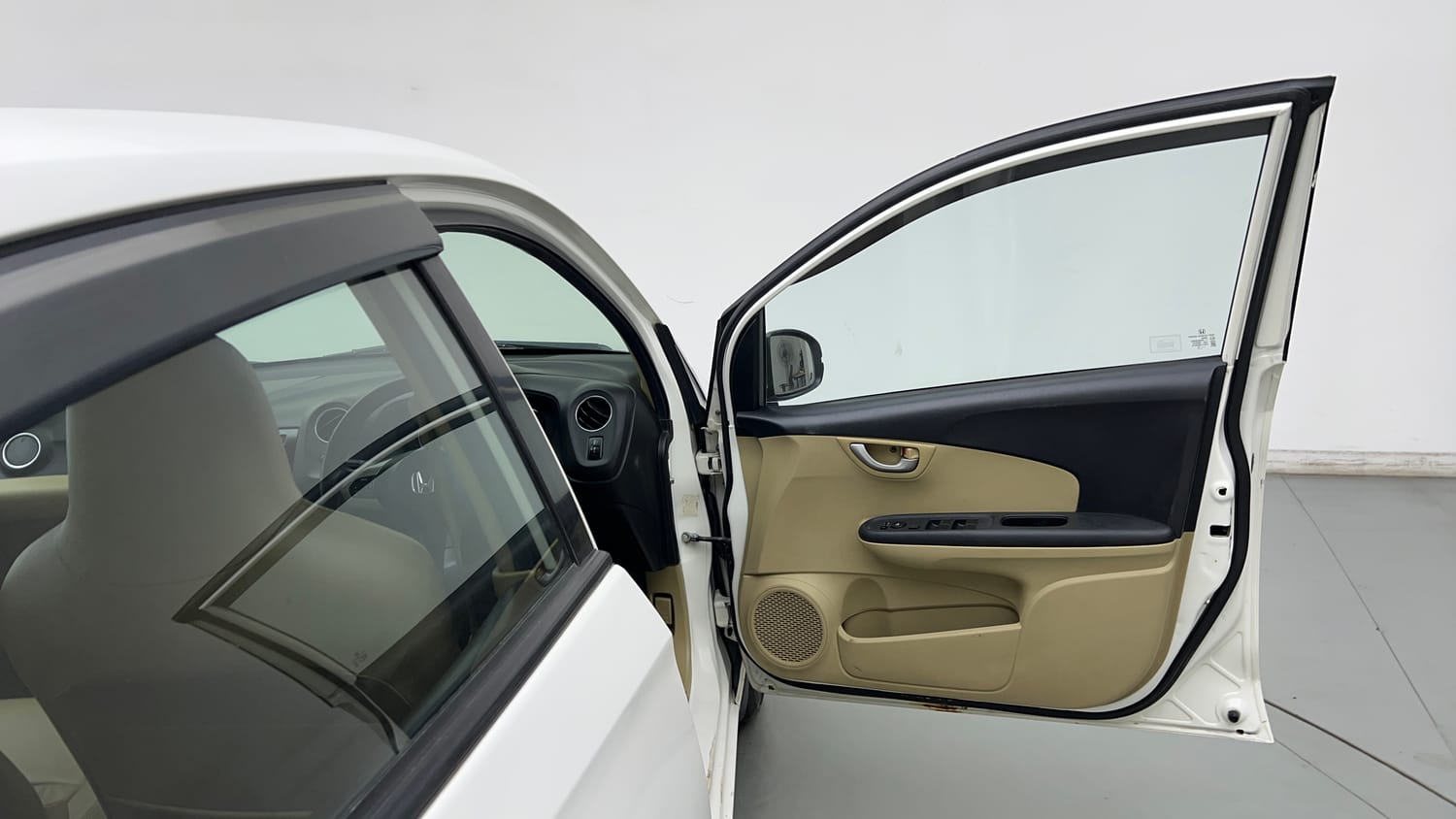 Used 2016 Honda Amaze 1.2 VX AT i-VTEC Petrol Automatic interior RIGHT FRONT DOOR OPEN VIEW