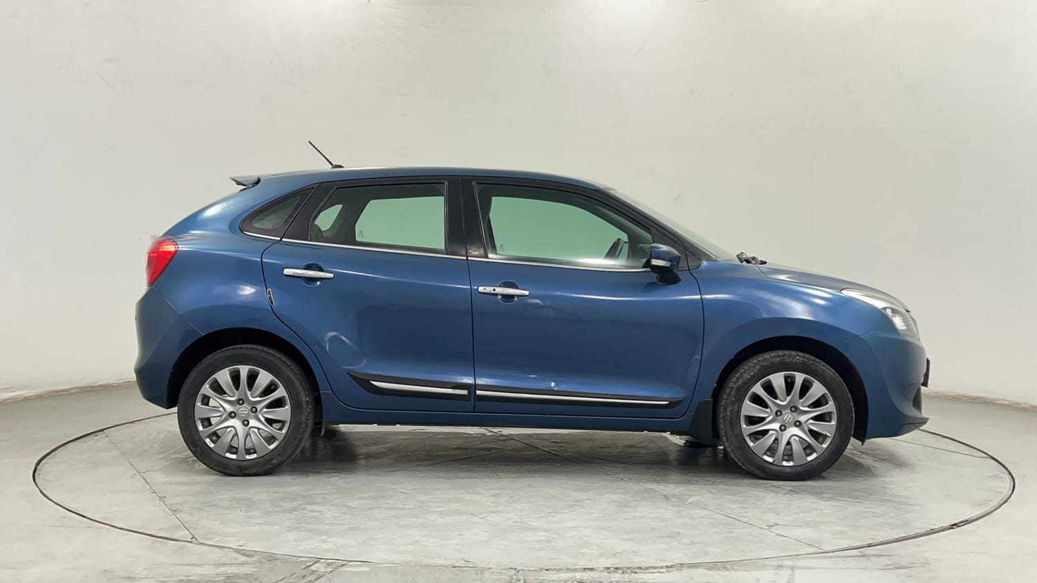 Used 2018 Maruti Suzuki Baleno Alpha 1.2 Petrol Manual exterior RIGHT SIDE VIEW