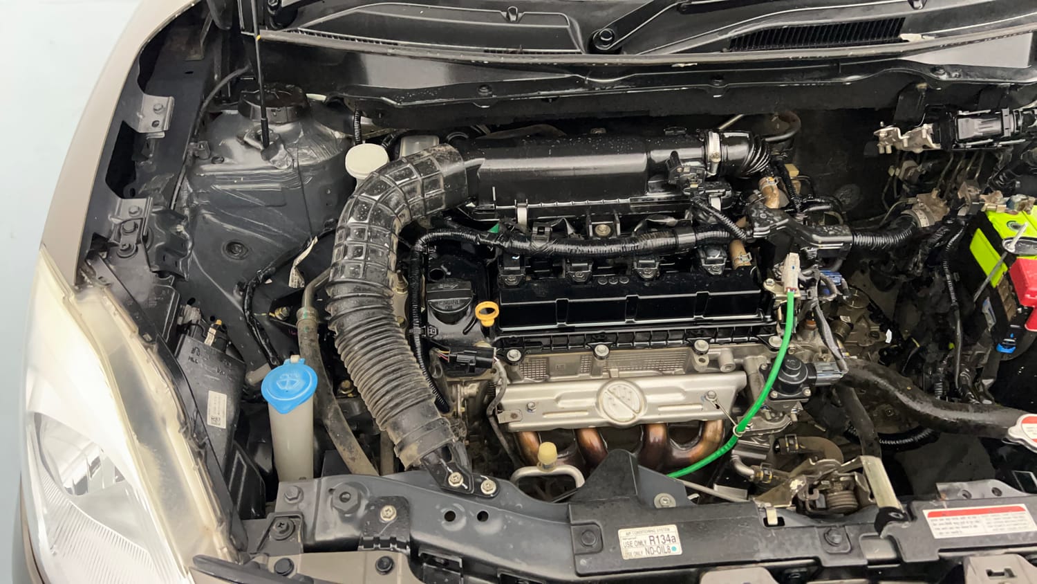 Used 2020 Maruti Suzuki Dzire VXi Petrol Manual engine ENGINE RIGHT SIDE VIEW