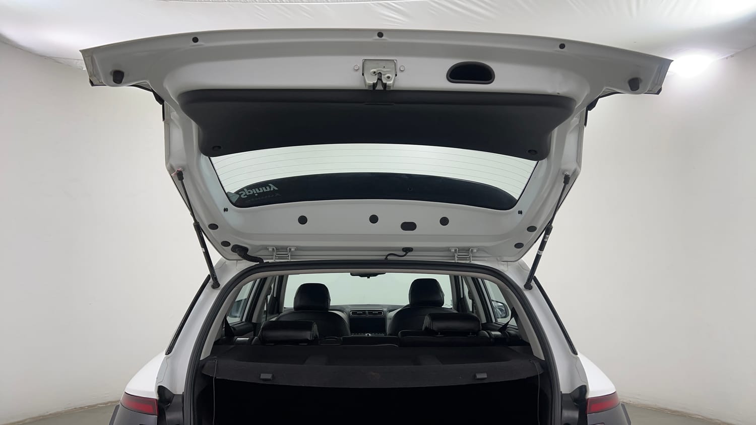 Used 2023 Hyundai Creta SX 1.5 Petrol Petrol Manual interior DICKY DOOR OPEN VIEW
