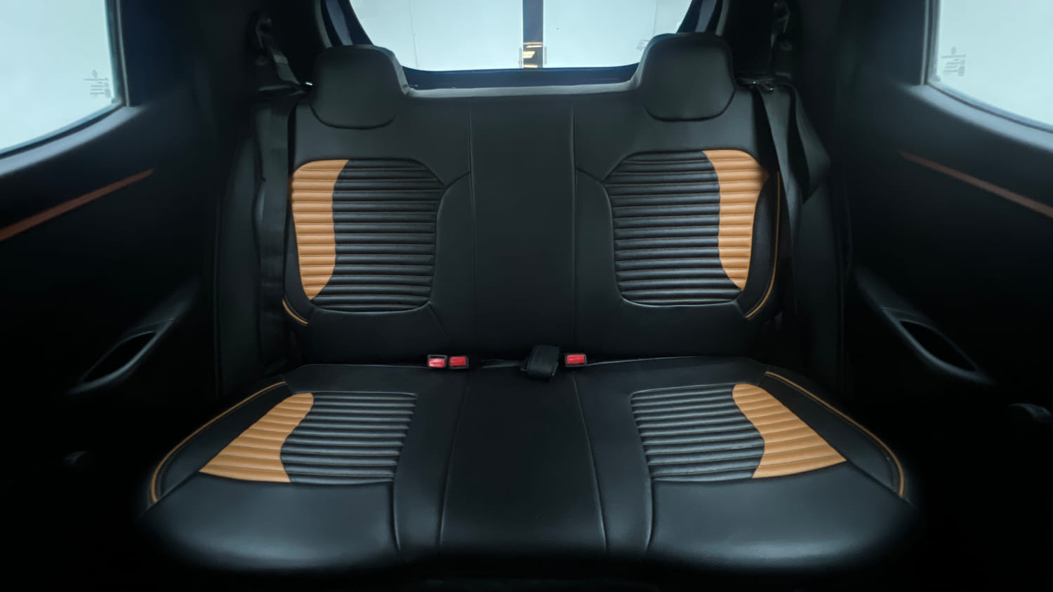 Used 2018 Renault Kwid CLIMBER 1.0 AMT Petrol Automatic interior REAR SEAT CONDITION VIEW