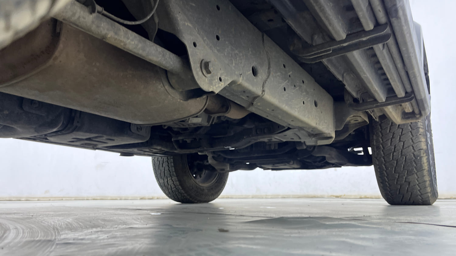 Used 2021 mahindra Thar LX Hard Top Diesel AT 4WD Diesel Automatic extra REAR RIGHT UNDERBODY VIEW