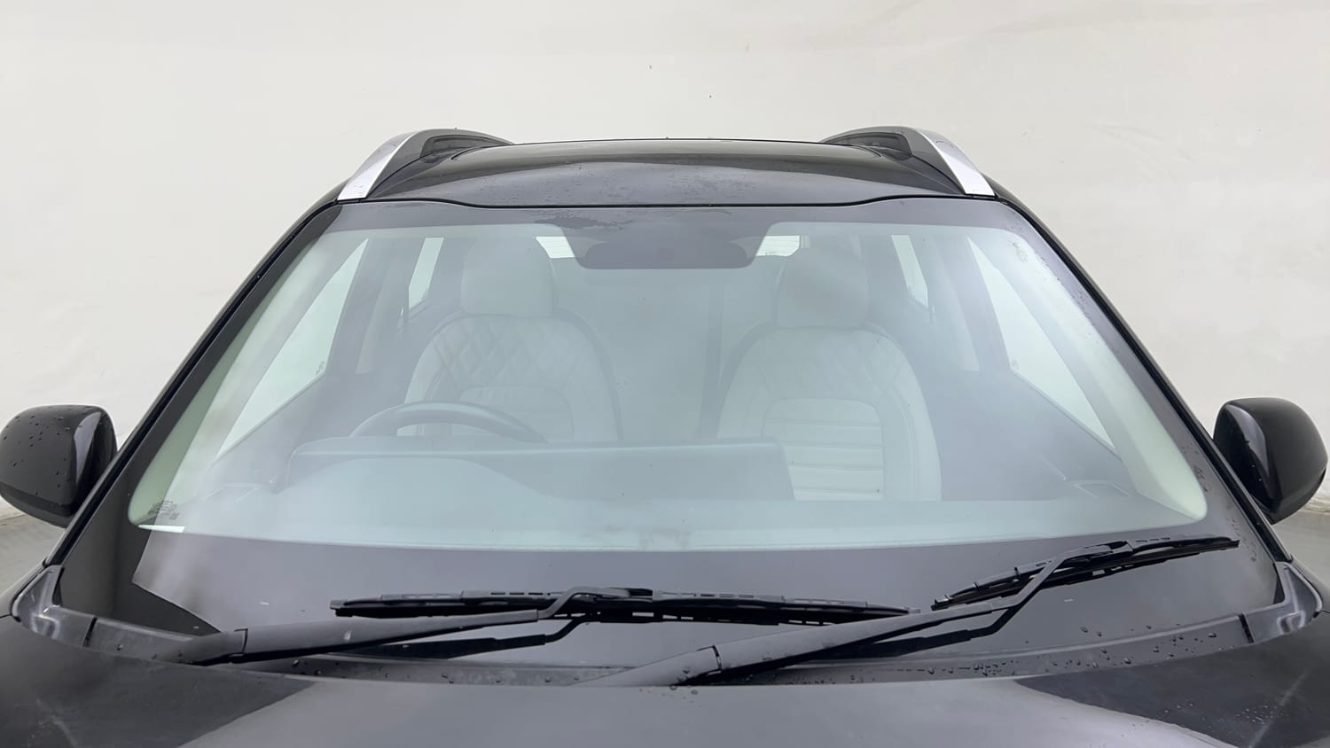 Used 2024 Kia Sonet HTK (O) 1.2 Petrol MT Petrol Manual exterior FRONT WINDSHIELD VIEW