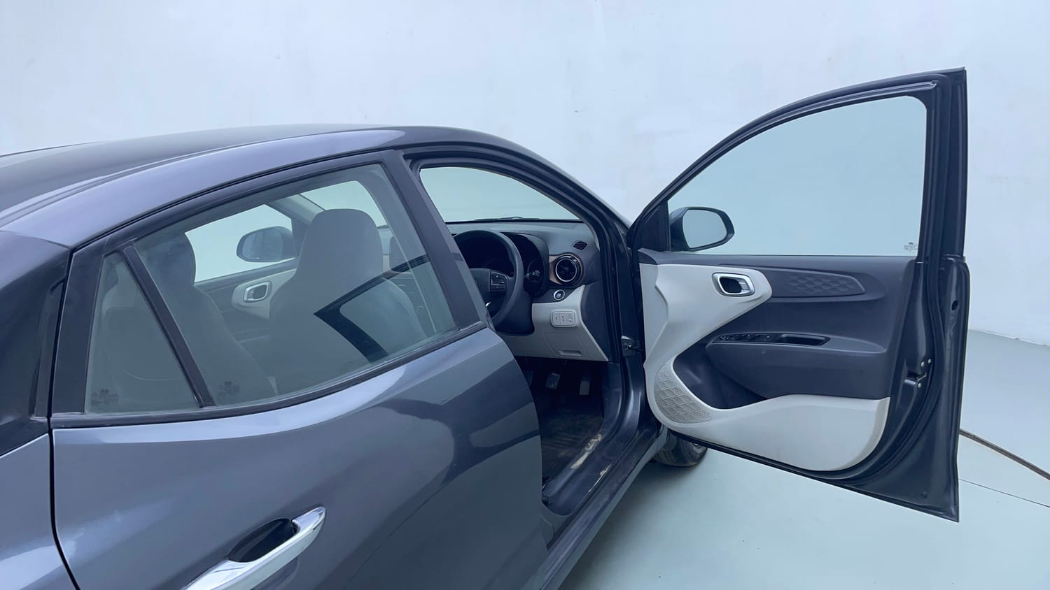 Used 2023 Hyundai Aura SX 1.2 CNG Cng Manual interior RIGHT FRONT DOOR OPEN VIEW