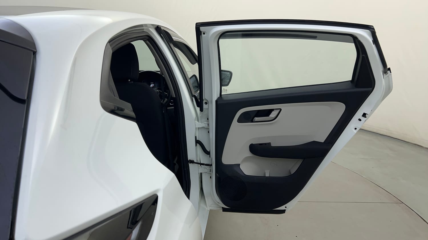 Used 2024 Tata Altroz XZA Plus (S) Petrol Automatic interior RIGHT REAR DOOR OPEN VIEW