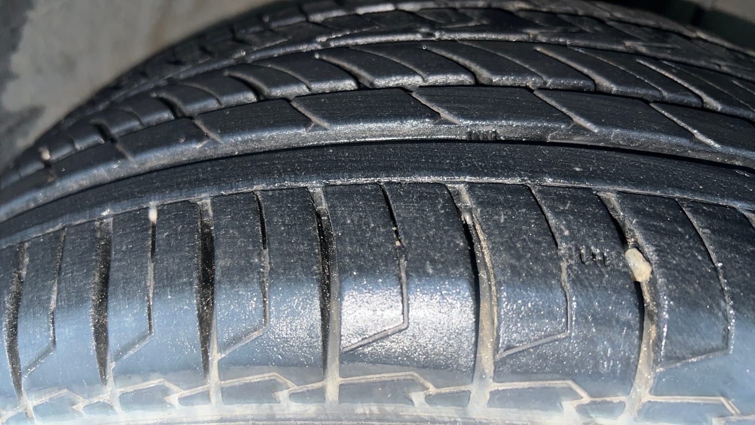 Used 2019 Hyundai Verna SX (O)1.6 VTVT Petrol Manual tyres RIGHT FRONT TYRE TREAD VIEW