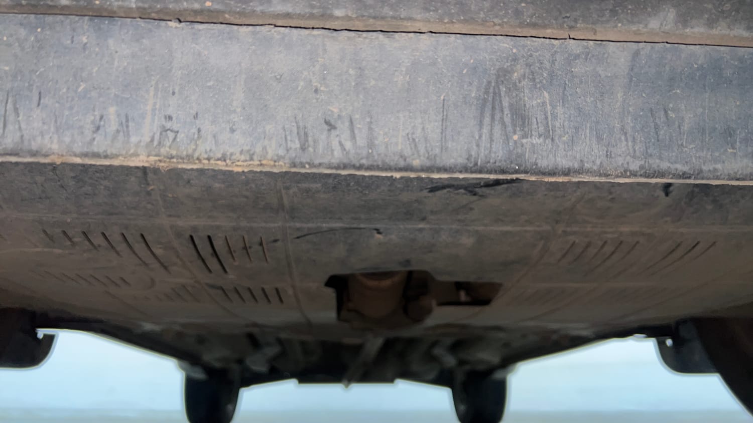 Used 2017 Jeep Compass Limited 1.4 Petrol AT Petrol Automatic extra FRONT LEFT UNDERBODY VIEW