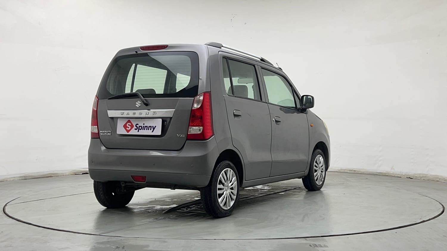Used 2013 Maruti Suzuki Wagon R VXI Petrol Manual exterior RIGHT REAR CORNER VIEW