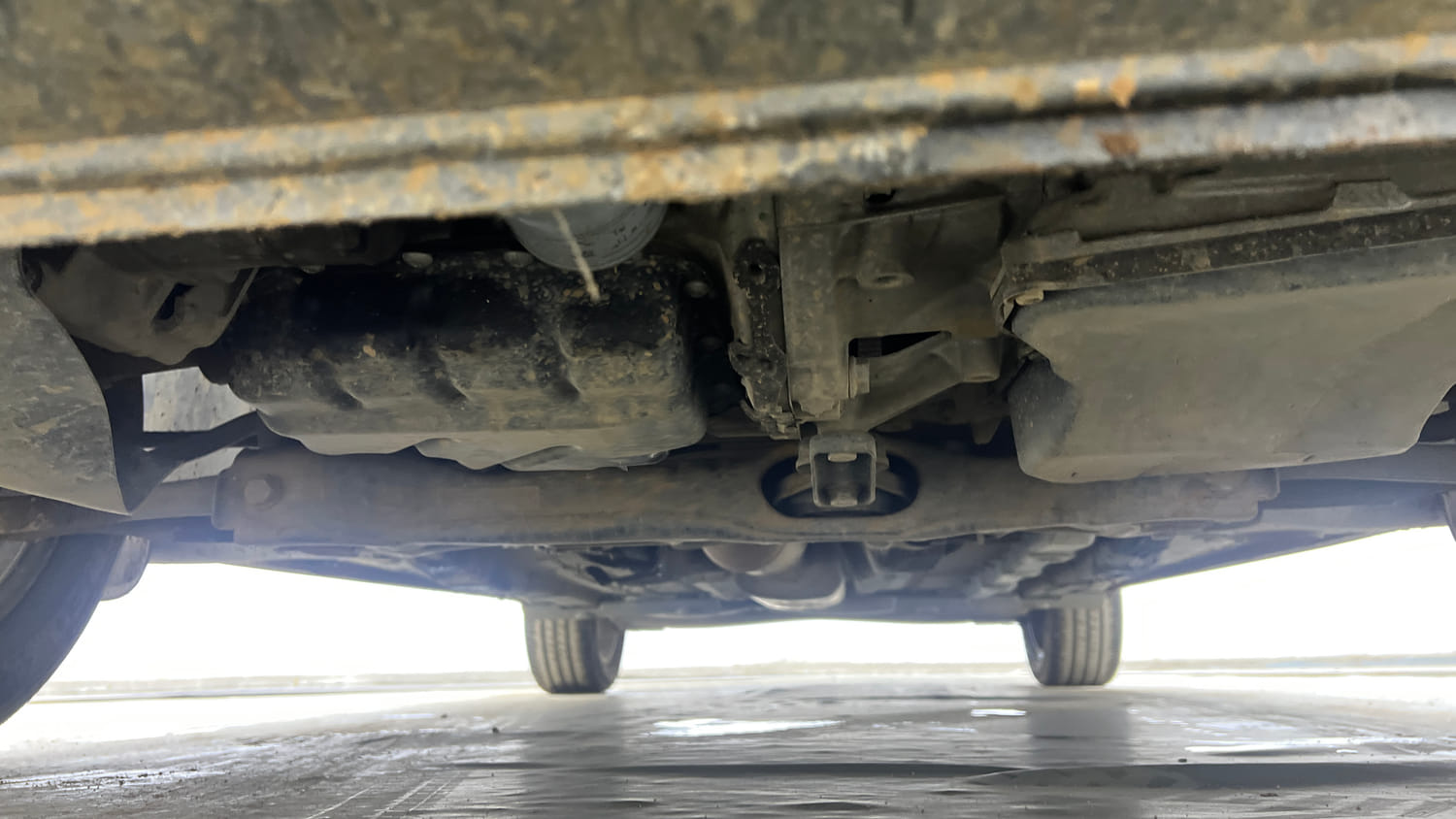 Used 2023 Skoda Slavia Ambition 1.0L TSI AT Petrol Automatic extra FRONT LEFT UNDERBODY VIEW