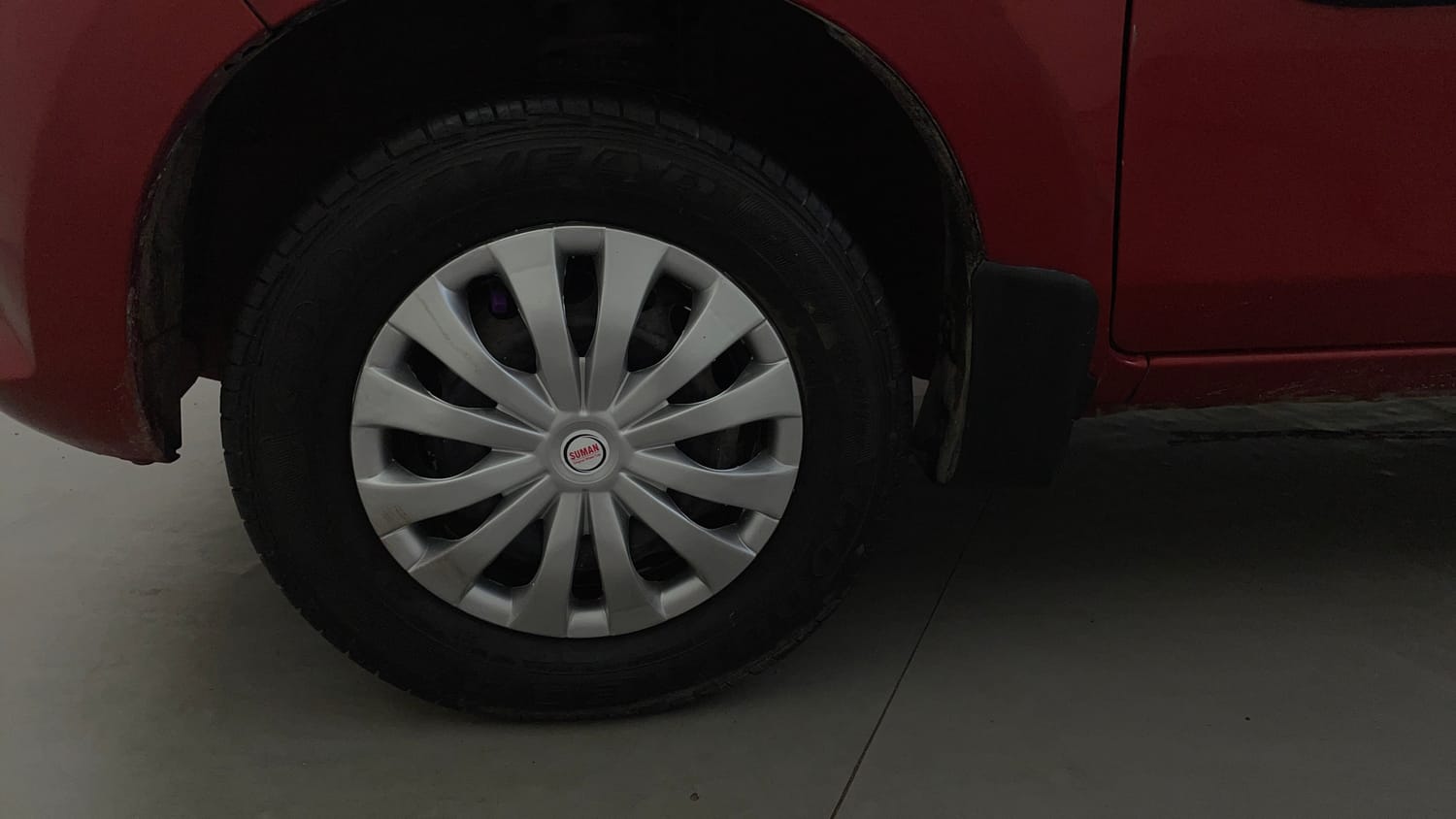 Used 2015 Maruti Suzuki Alto 800 Lxi Petrol Manual tyres LEFT FRONT TYRE RIM VIEW