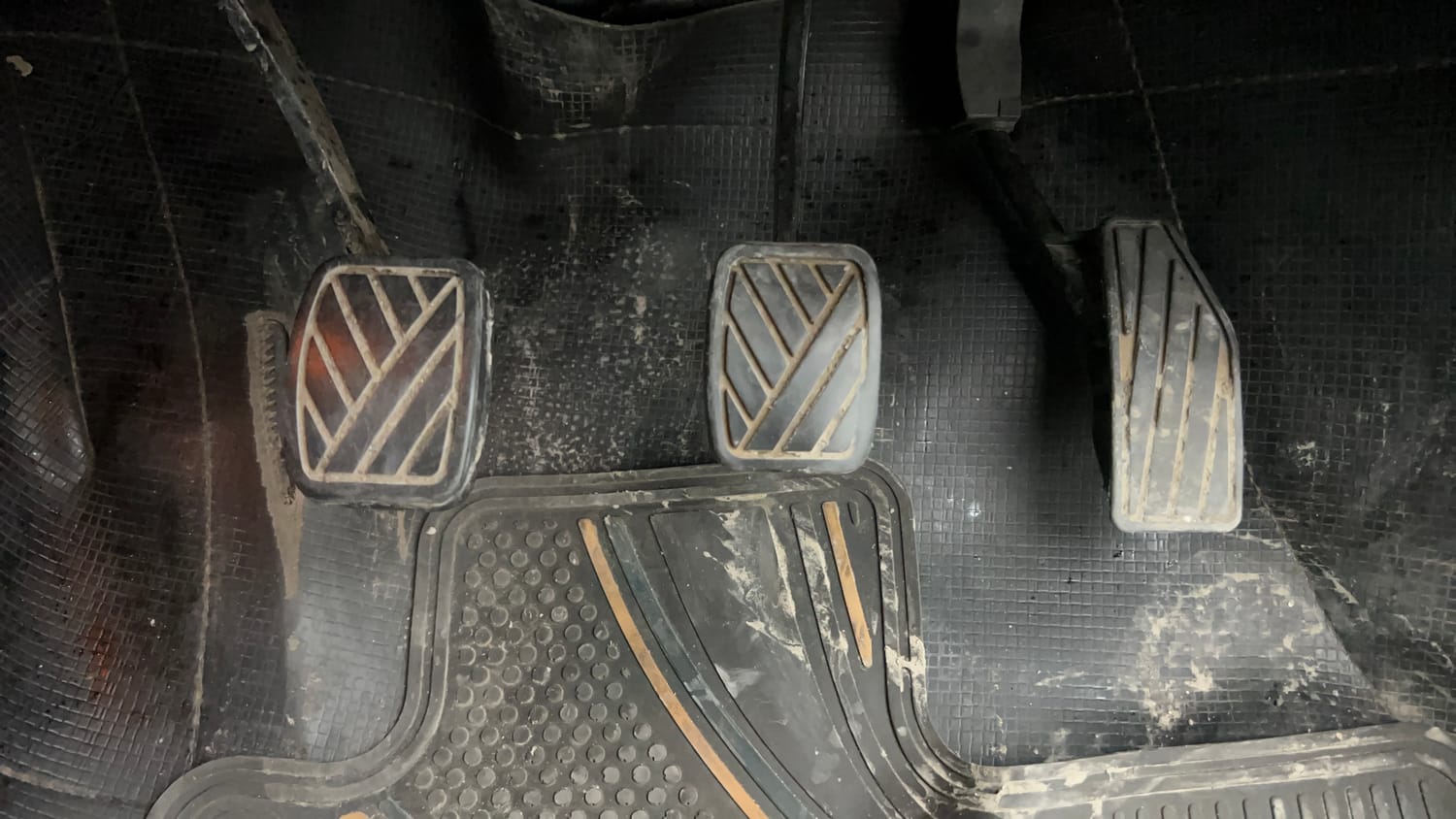 Used 2018 Maruti Suzuki Baleno Alpha 1.2 Petrol Manual interior PEDALS VIEW