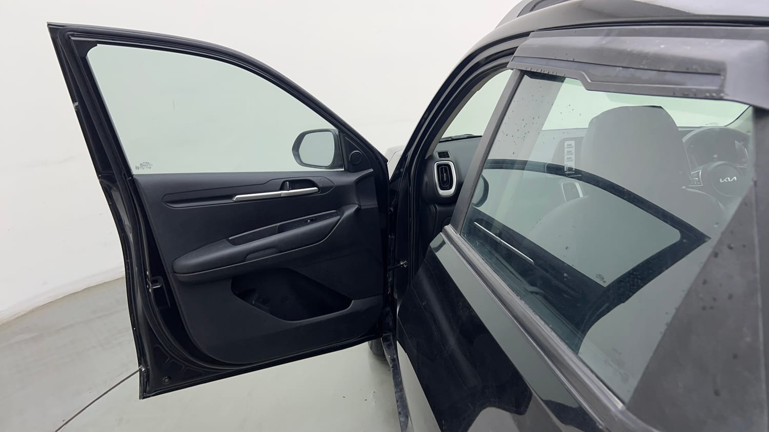 Used 2024 Kia Sonet HTK (O) 1.2 Petrol MT Petrol Manual interior LEFT FRONT DOOR OPEN VIEW