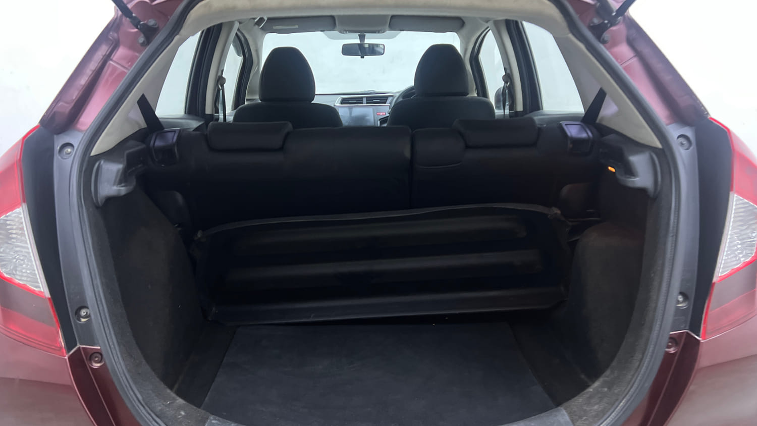 Used 2015 Honda Jazz VX Petrol Petrol Manual interior DICKY INSIDE VIEW