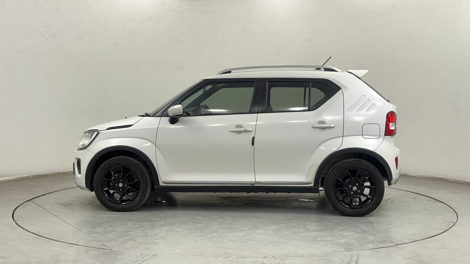 Used 2022 Maruti Suzuki Ignis Zeta 1.2 MT Petrol Manual exterior LEFT SIDE VIEW