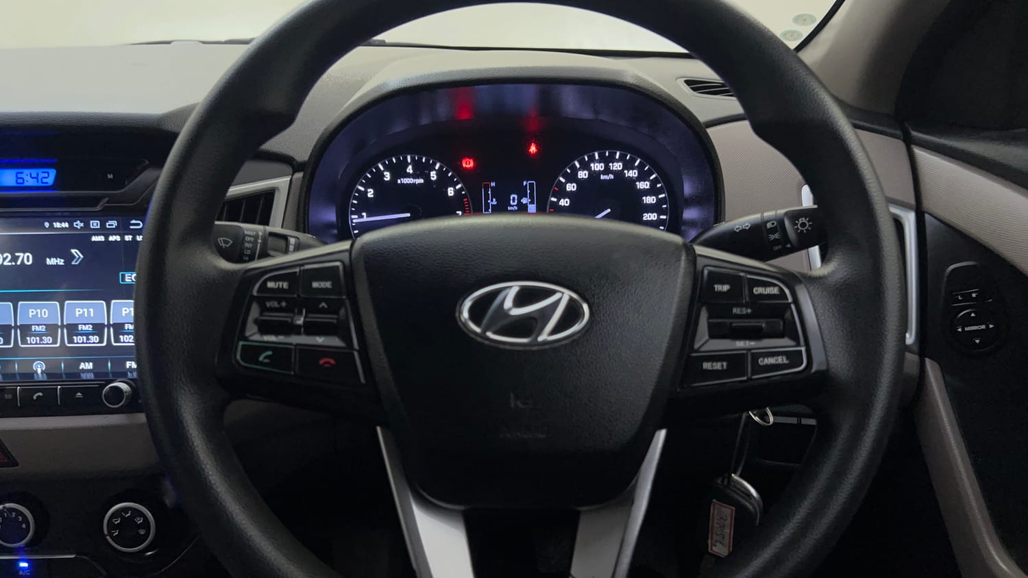 Used 2019 Hyundai Creta E Plus 1.6 Petrol Petrol Manual top_features Airbags