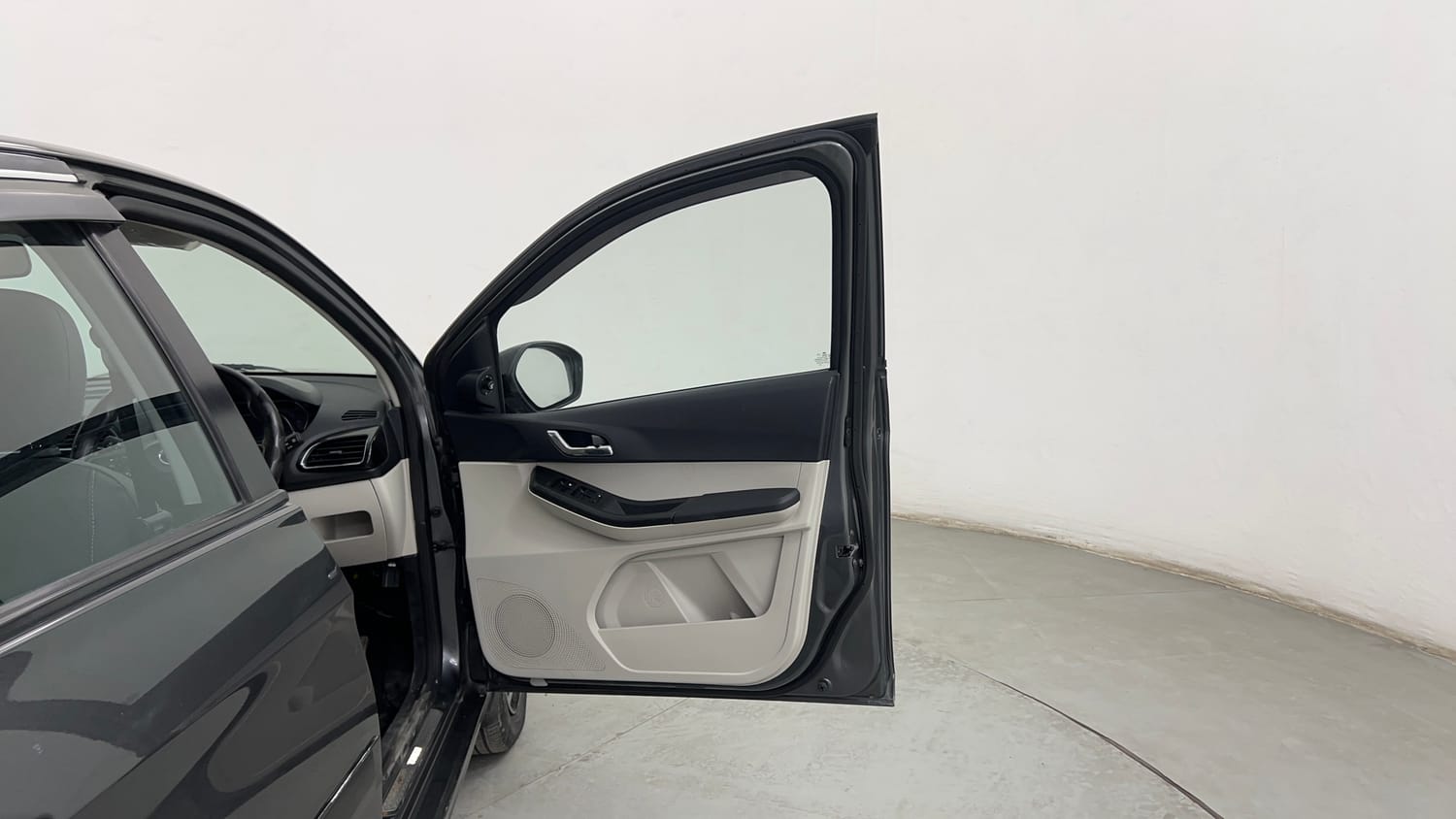 Used 2022 Tata Tiago XZ Plus CNG Cng Manual interior RIGHT FRONT DOOR OPEN VIEW