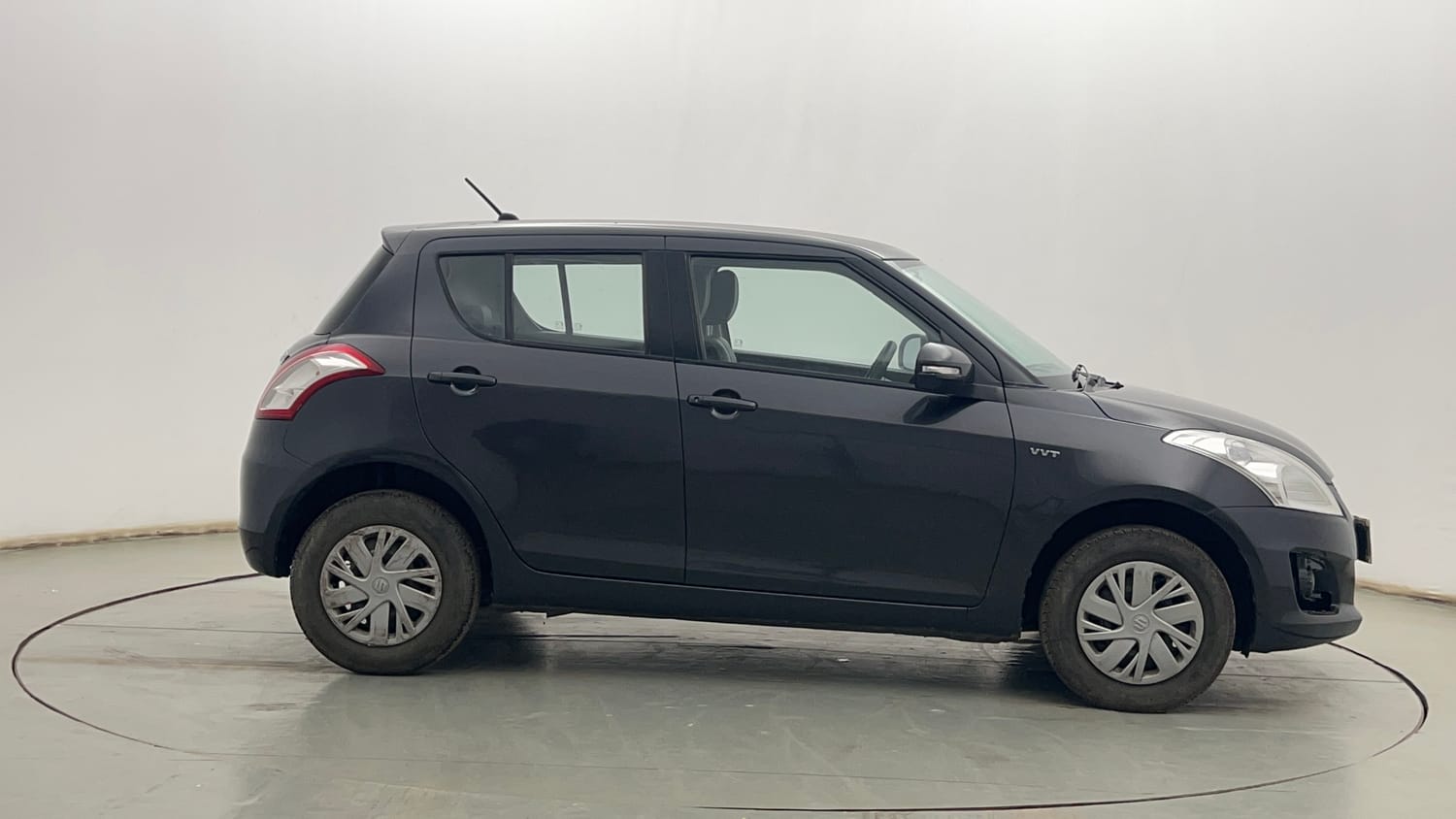 Used 2016 Maruti Suzuki Swift VXi Petrol Manual exterior RIGHT SIDE VIEW