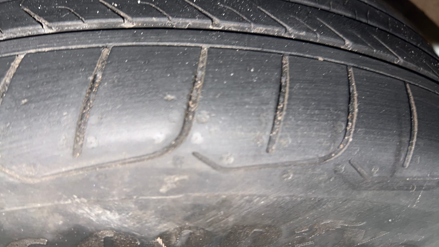Used 2024 Hyundai Verna SX (O)1.5 Petrol MT Petrol Manual tyres LEFT REAR TYRE TREAD VIEW