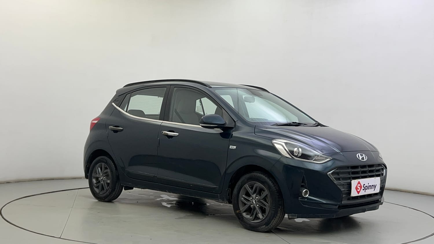 Used 2021 Hyundai Grand i10 Nios Sportz AMT 1.2 Kappa VTVT Petrol Automatic exterior RIGHT FRONT CORNER VIEW