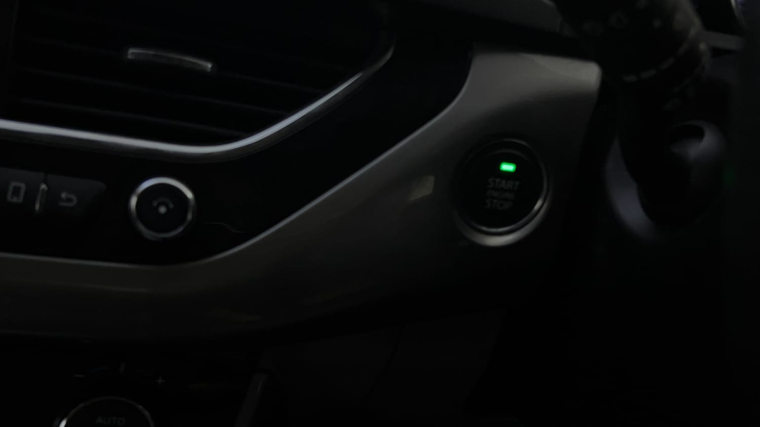 Used 2019 Tata Nexon XZA Plus Petrol Petrol Automatic top_features Keyless start