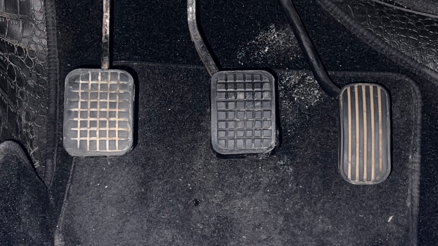 Used 2019 Tata Tiago Revotron XZ Petrol Manual interior PEDALS VIEW