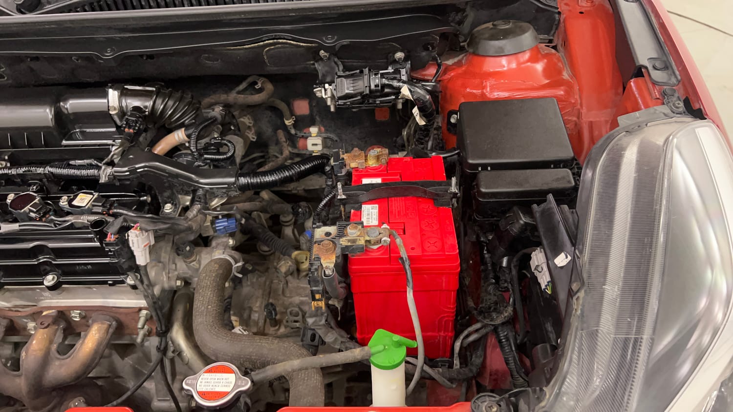 Used 2019 Maruti Suzuki Baleno Delta Petrol Manual engine ENGINE LEFT SIDE VIEW