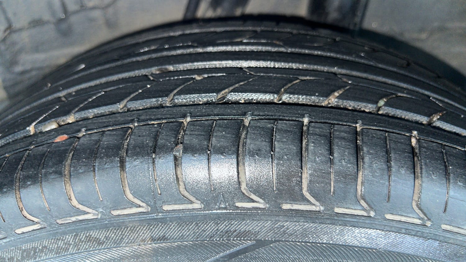 Used 2022 Honda Amaze VX CVT 1.2 Petrol Petrol Automatic tyres LEFT REAR TYRE TREAD VIEW