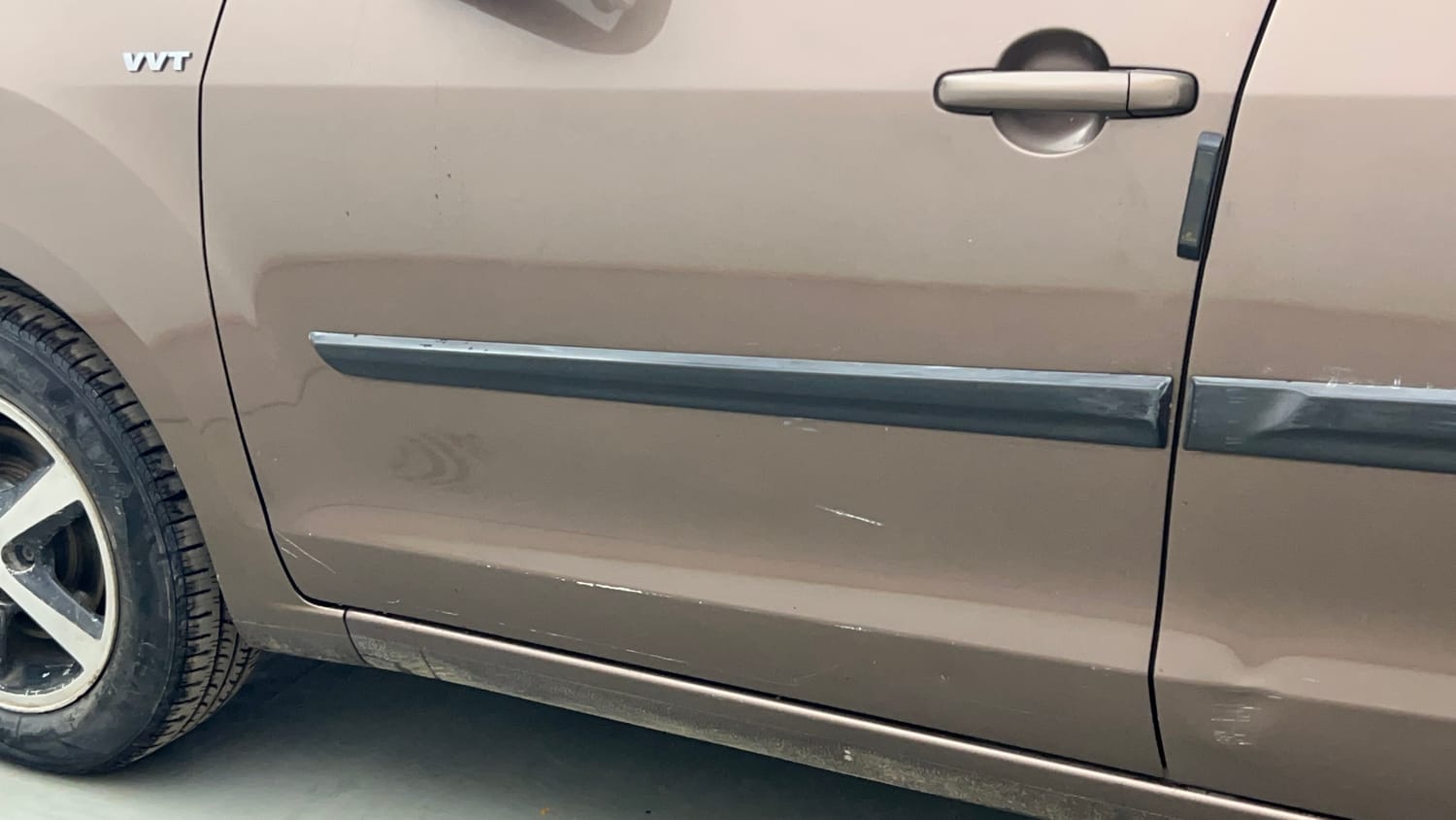 Used 2013 Maruti Suzuki Ertiga Vxi Petrol Manual dents MINOR SCRATCH