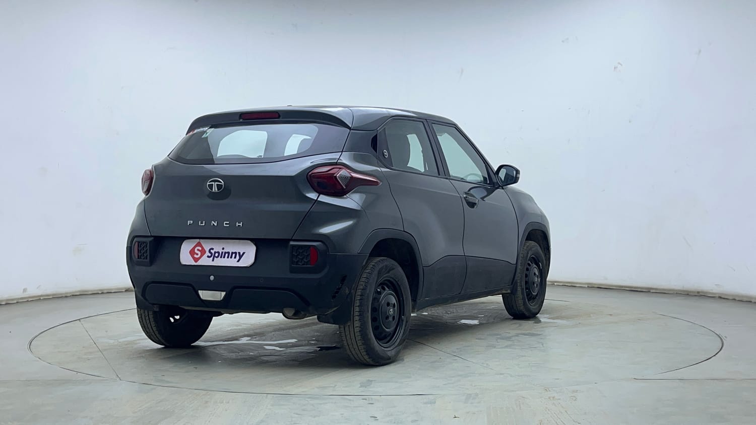 Used 2024 Tata Punch Pure MT Petrol Manual exterior RIGHT REAR CORNER VIEW