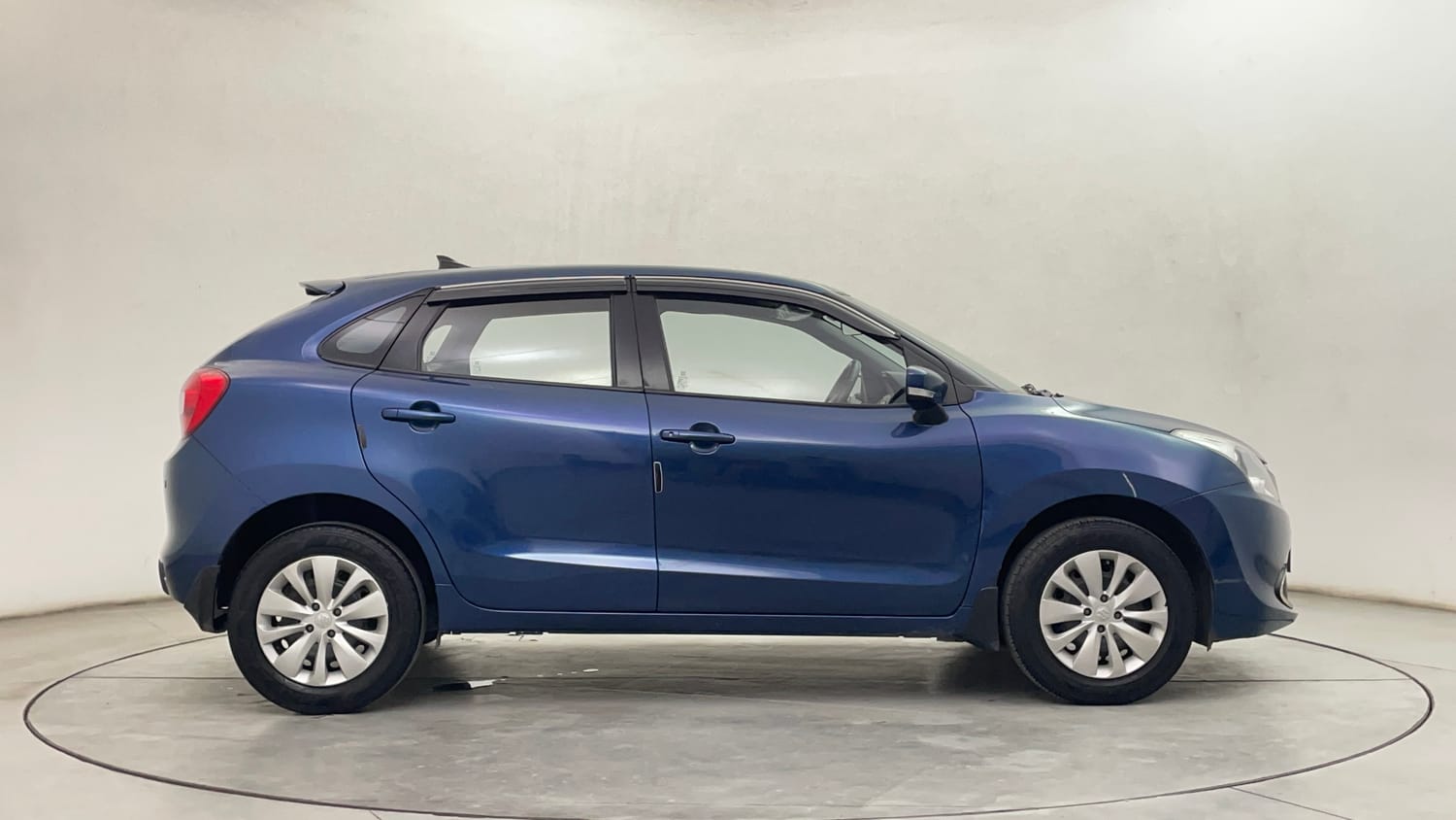 Used 2017 Maruti Suzuki Baleno Delta 1.2 Petrol Manual exterior RIGHT SIDE VIEW