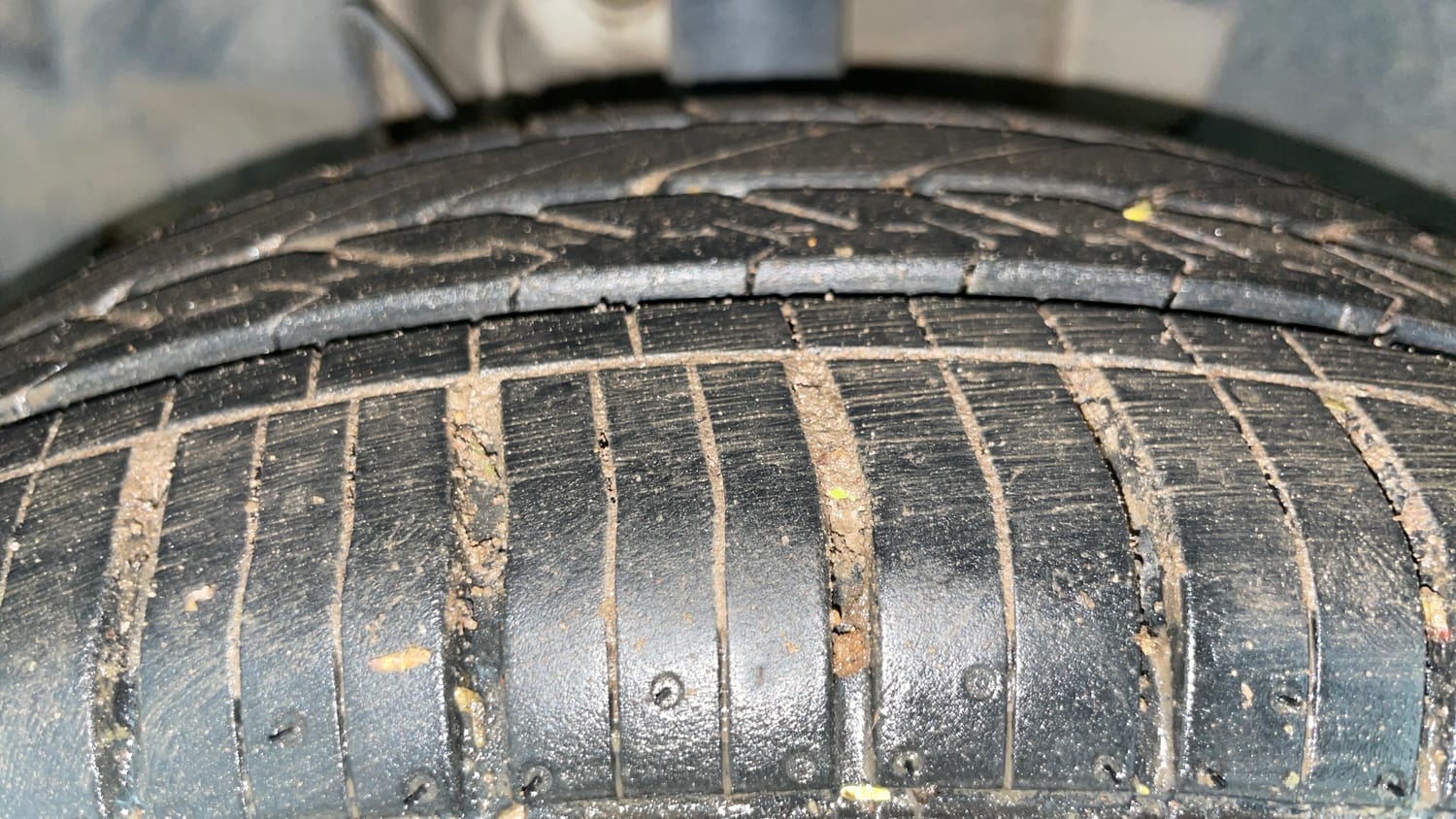 Used 2022 Tata Tiago XT Petrol Manual tyres LEFT FRONT TYRE TREAD VIEW