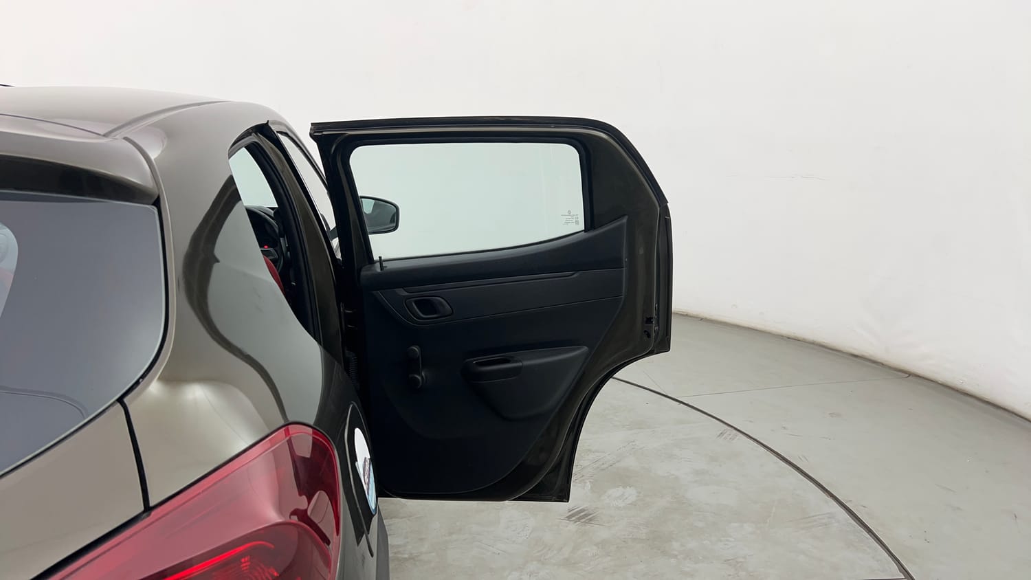 Used 2022 Renault Kwid RXT 0.8 Petrol Manual interior RIGHT REAR DOOR OPEN VIEW
