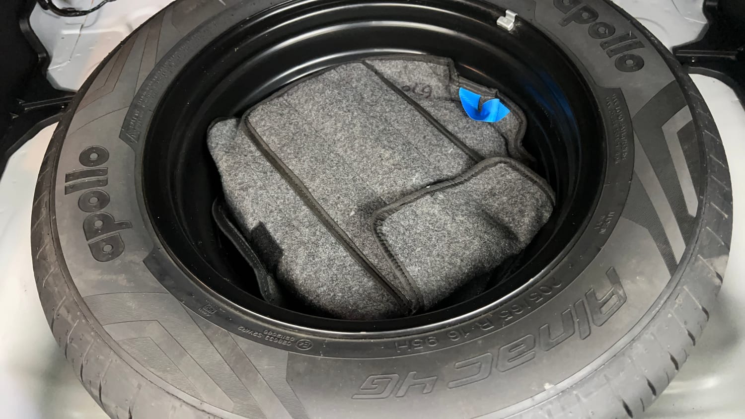 Used 2023 Hyundai Creta SX 1.5 Petrol Petrol Manual tyres SPARE TYRE VIEW