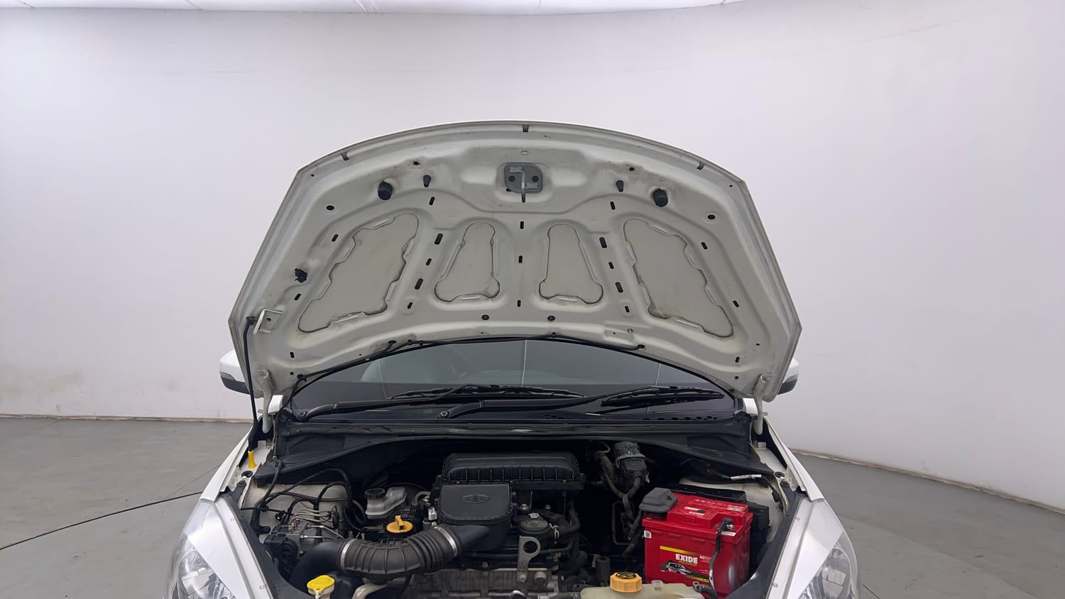 Used 2019 Tata Tiago Revotron XZ Petrol Manual engine ENGINE & BONNET OPEN FRONT VIEW