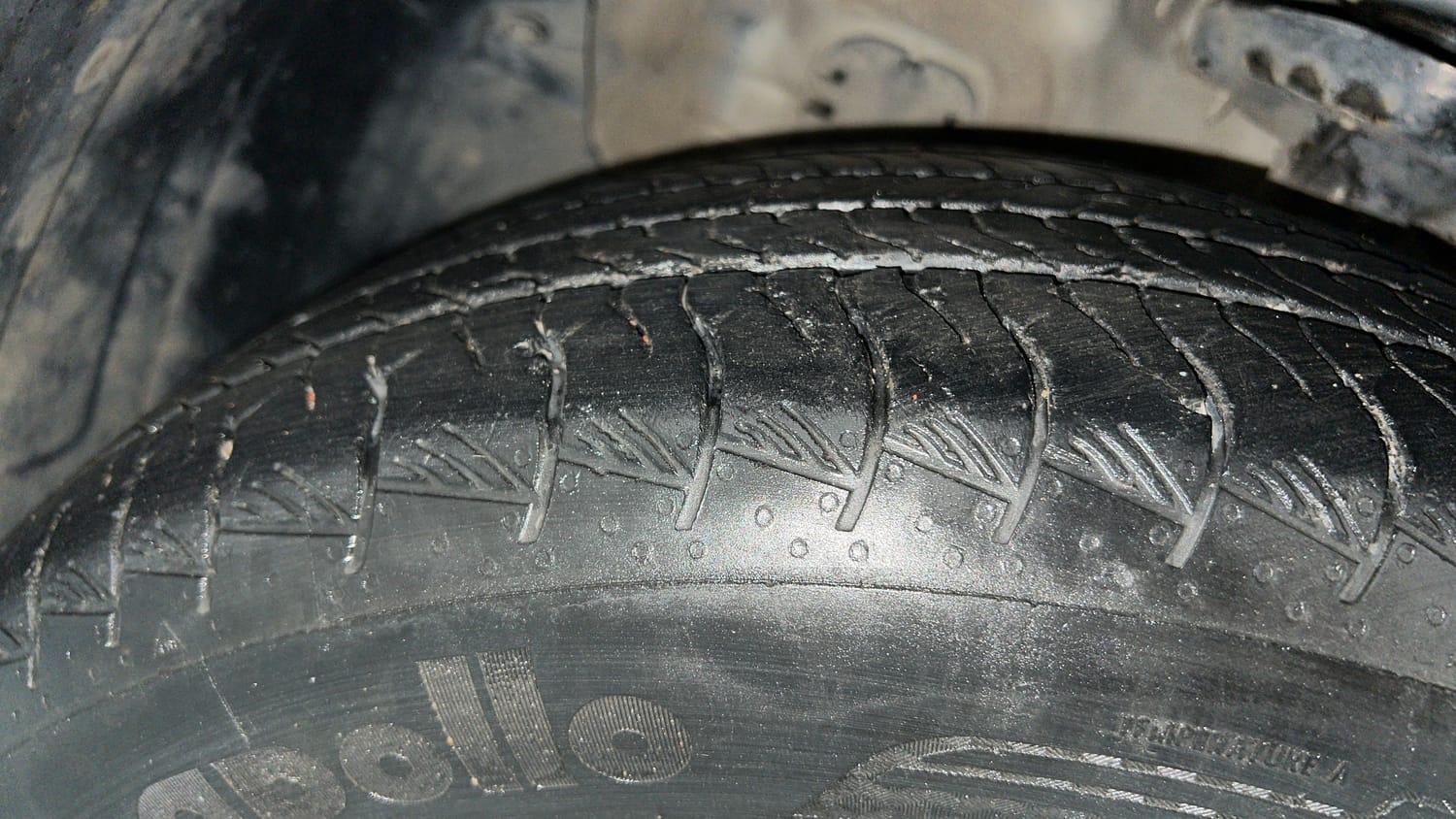 Used 2019 kia Seltos GTX Plus DCT 1.4 Petrol Automatic tyres LEFT FRONT TYRE TREAD VIEW