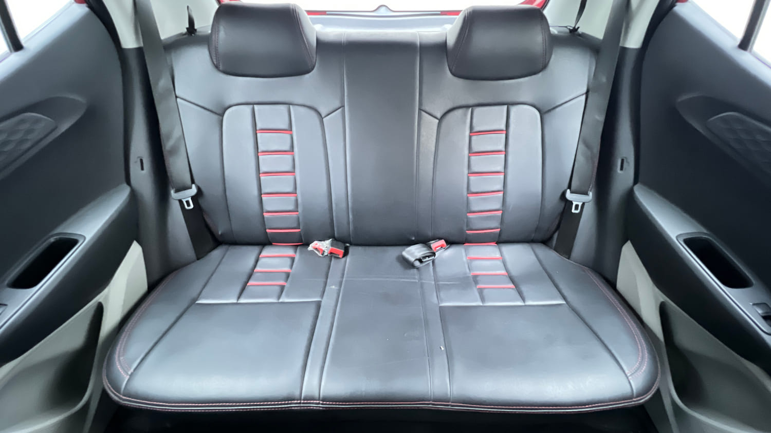 Used 2021 Hyundai Grand i10 Nios Sportz 1.2 Kappa VTVT Petrol Manual interior REAR SEAT CONDITION VIEW